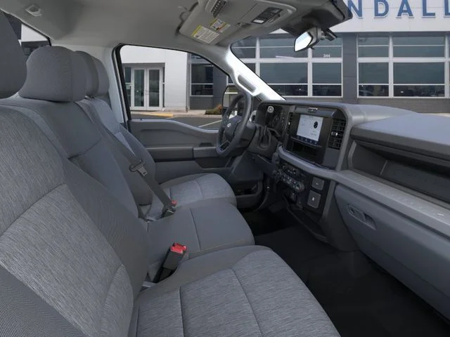 New 2026 Oxford White Ford XL image 11
