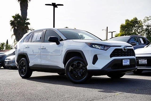 2022 Toyota RAV4 LE