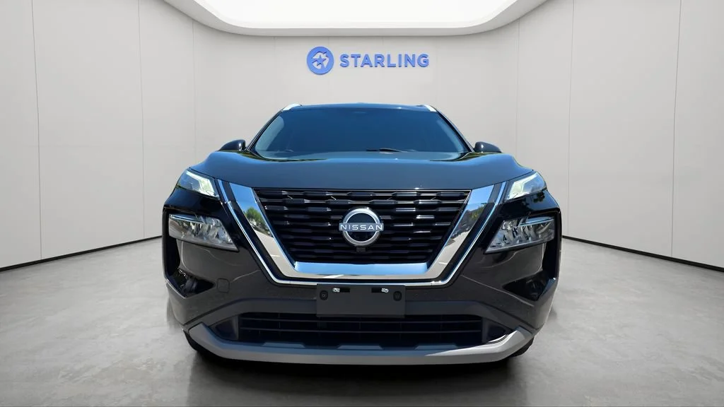 Used 2023 Black Nissan SV Intelligent AWD image 9