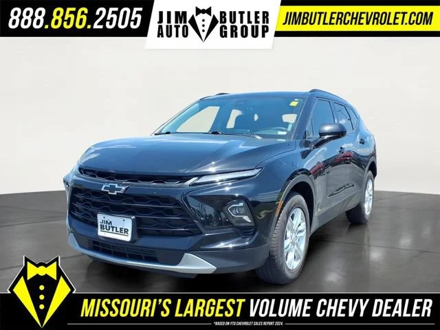 Used 2023 Black Chevrolet 2LT image 1
