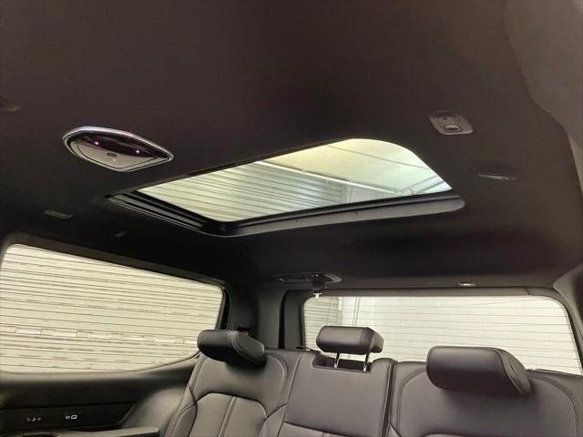 New 2026 Bright White Clearcoat Jeep Grand Wagoneer image 21