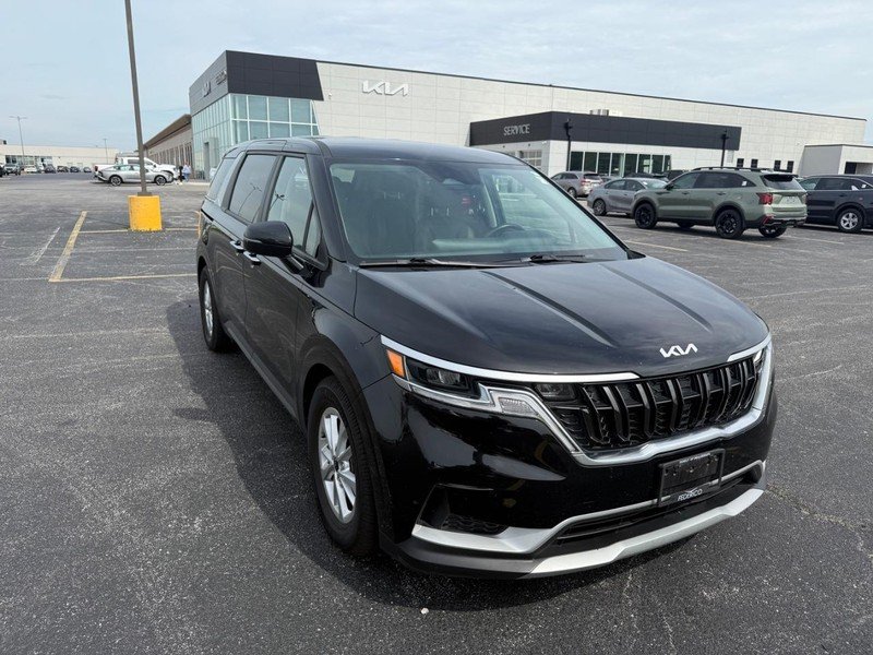 2022 Kia Sedona LX Seat Pkg's photo