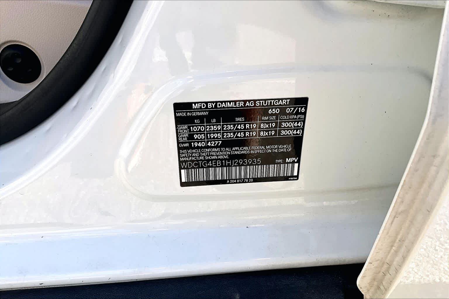 Used 2017 Cirrus White Mercedes-Benz GLA 250 image 34