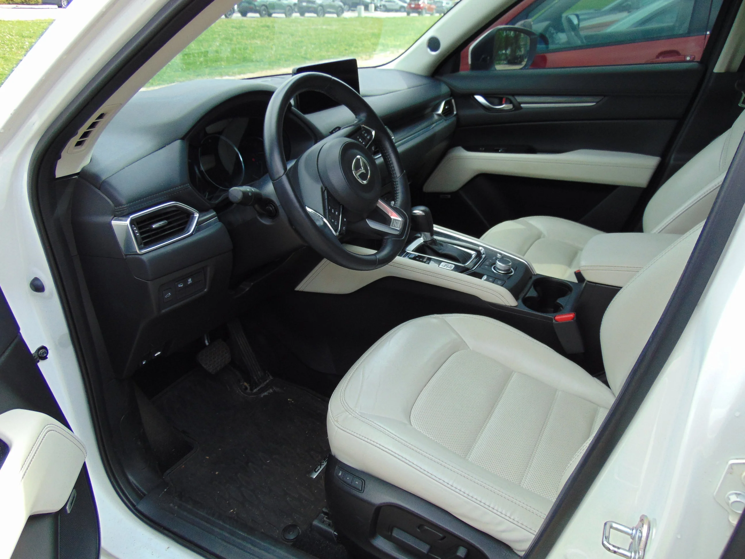 Certified Used 2021 Snowflake White Pearl Mica Mazda Grand Touring Reserve image 4
