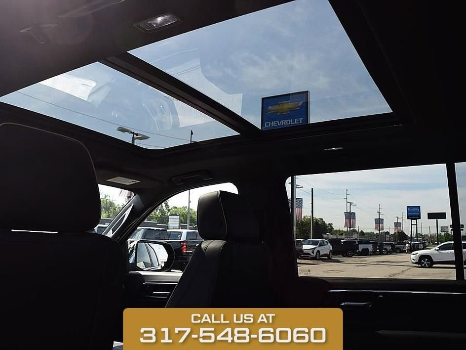 2026 Chevrolet Suburban Premier - Photo 29