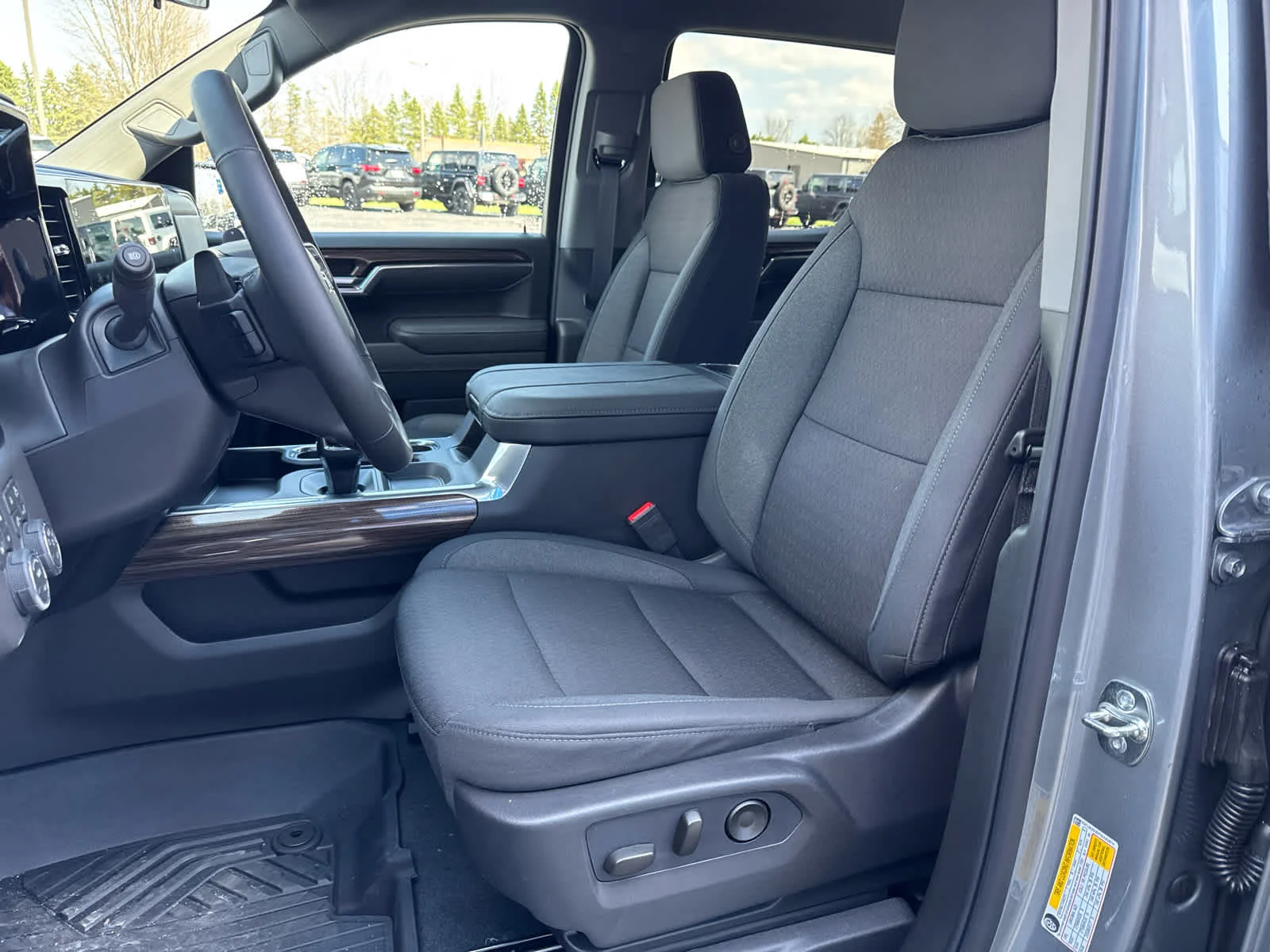 2026 Chevrolet Silverado 1500 LT Trail Boss - Photo 18