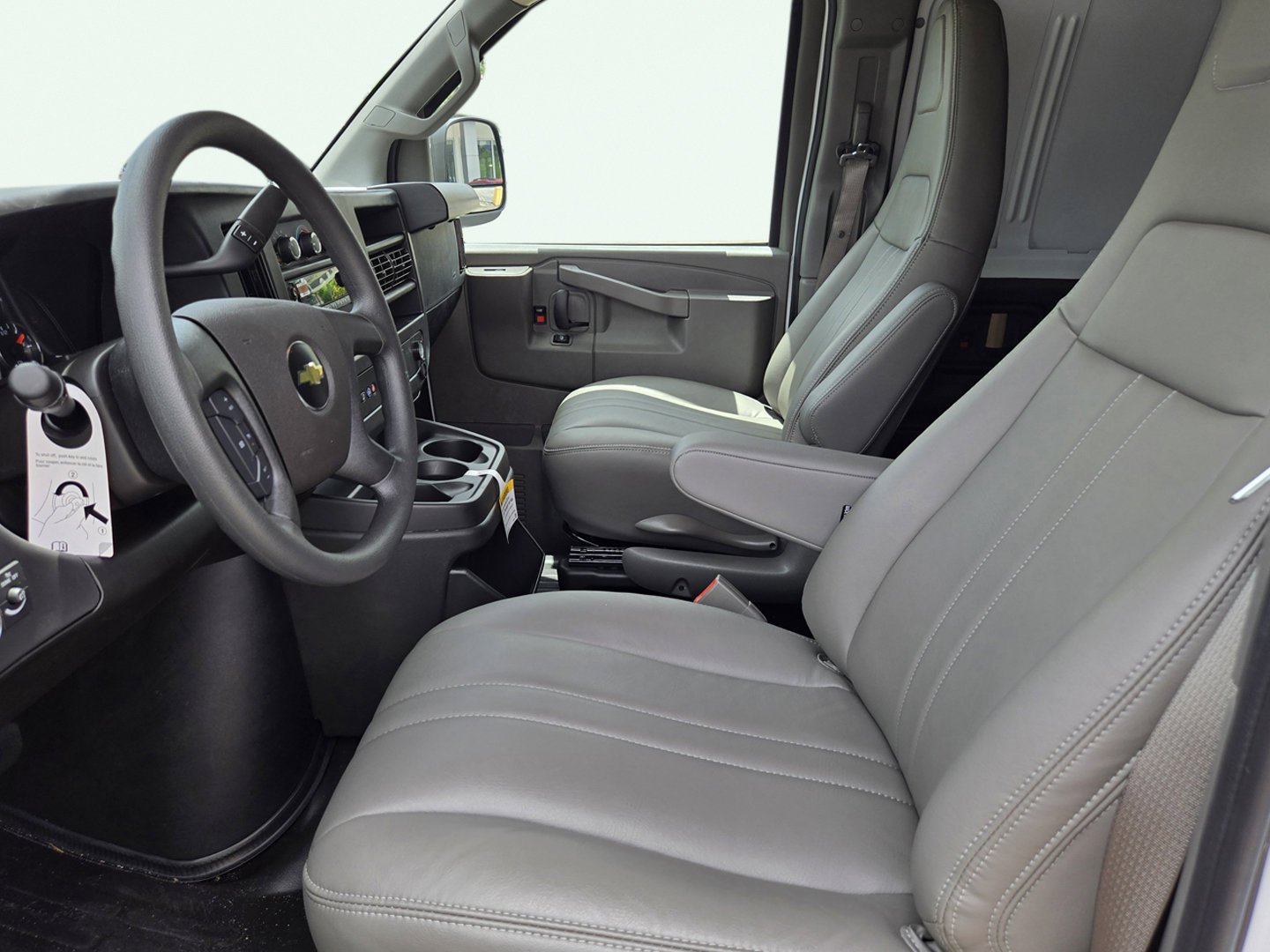 2026 Chevrolet Express Cargo Work Van - Photo 13