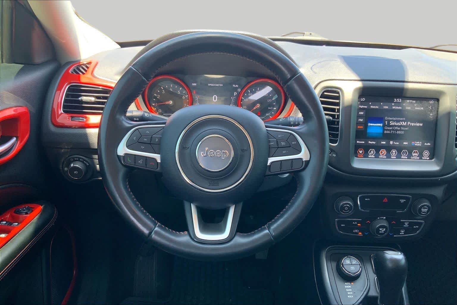 Used 2019 White Clearcoat Jeep Trailhawk image 6