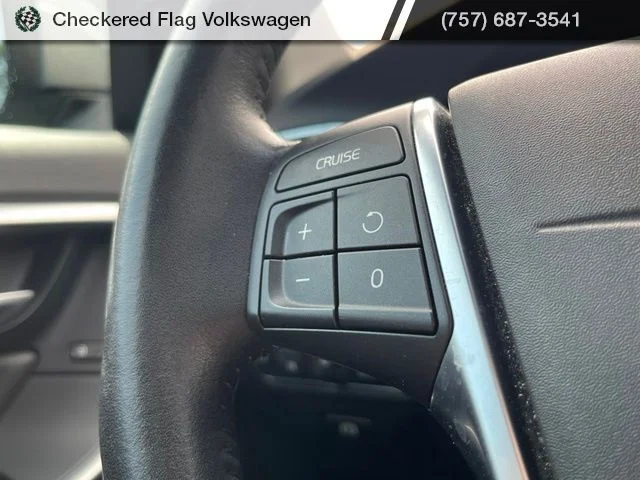 Used 2017 Bright Silver Metallic Volvo T5 image 37