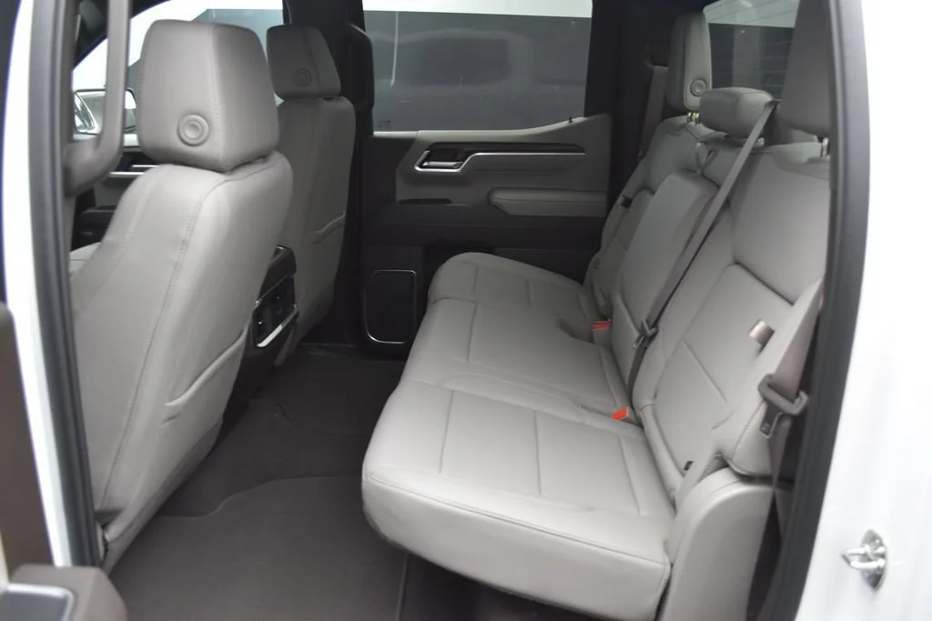 2026 GMC Sierra 1500 SLT - Photo 23