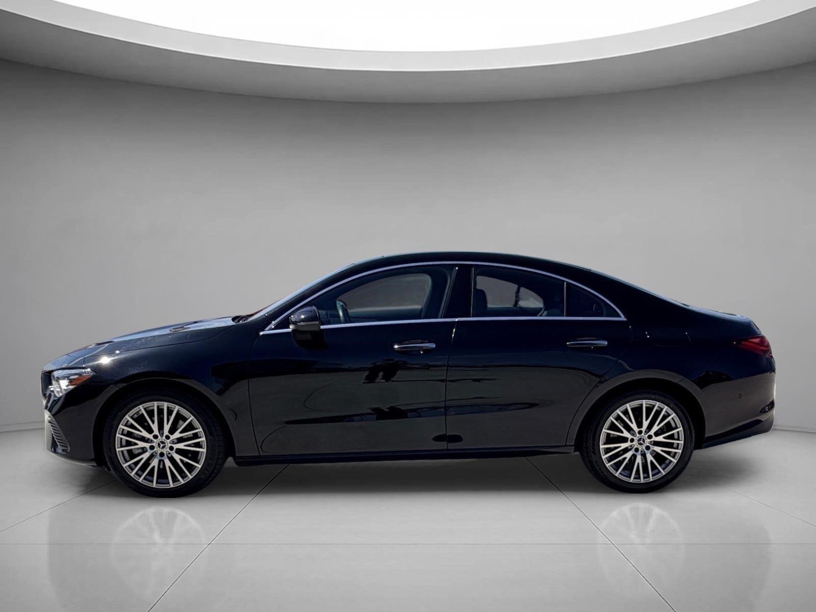 Used 2025  Mercedes-Benz CLA 250 image 3