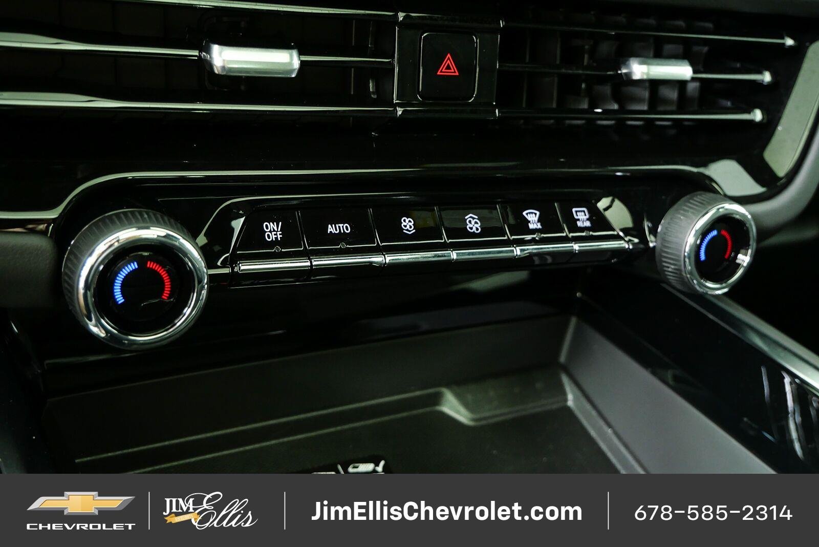 2026 Chevrolet Suburban Z71 - Photo 17