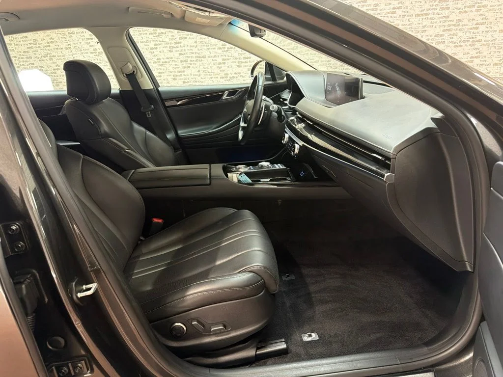 Used 2023 Gray Genesis 2.5T image 11