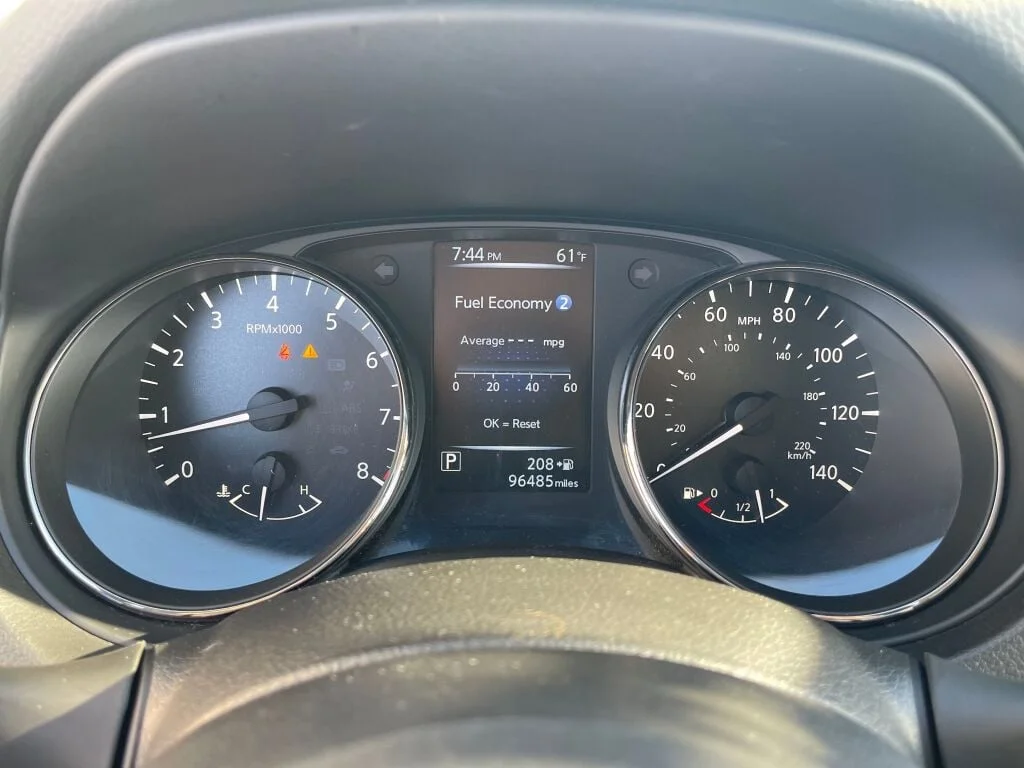 Used 2017 Brilliant Silver Nissan SV image 21