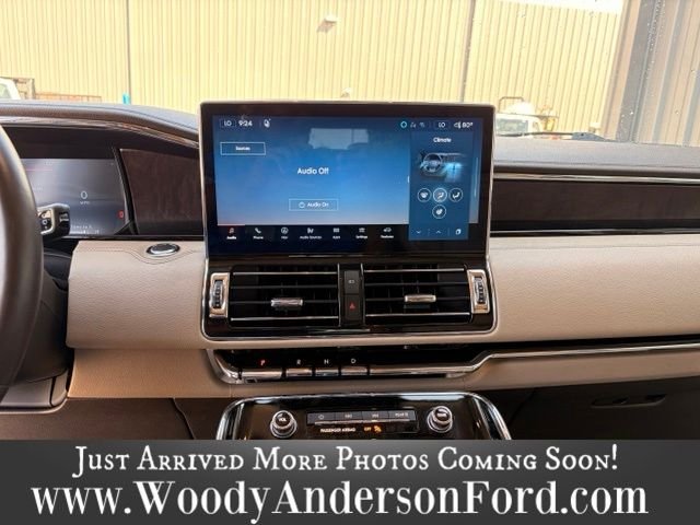 Used 2022 Starlight Lincoln Reserve image 13