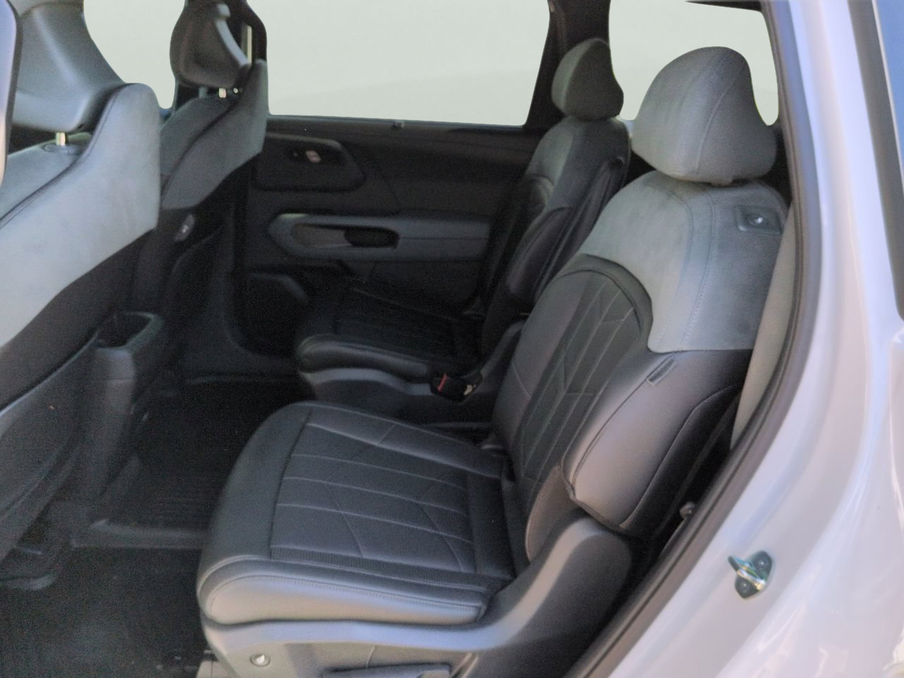 New 2027 Glacial White Kia X-Pro SX-Prestige image 62
