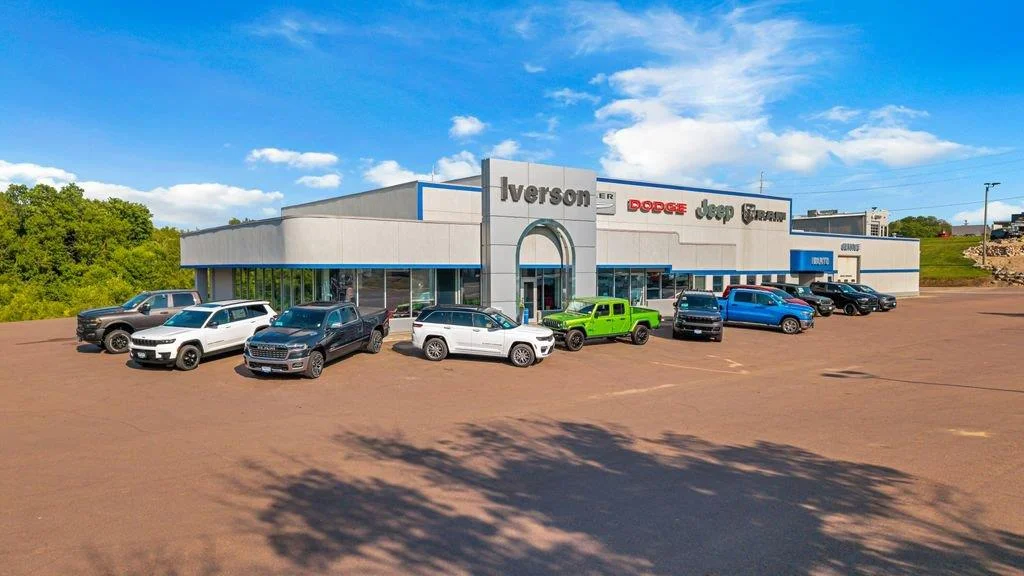 Used 2019 Ingot Silver/Magnetic Ford XLT image 6