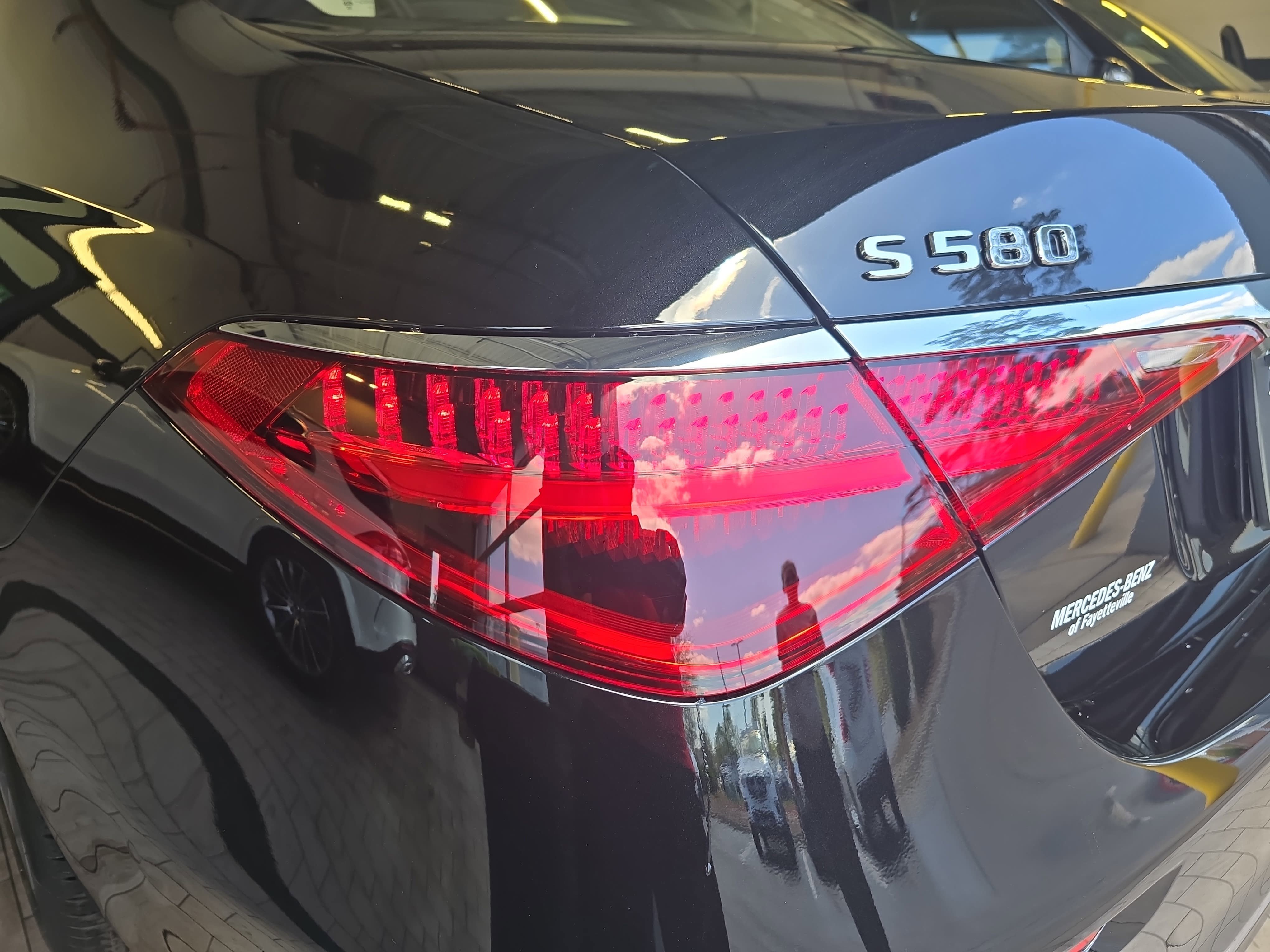 New 2026 Obsidian Black Metallic Mercedes-Benz S580 image 36