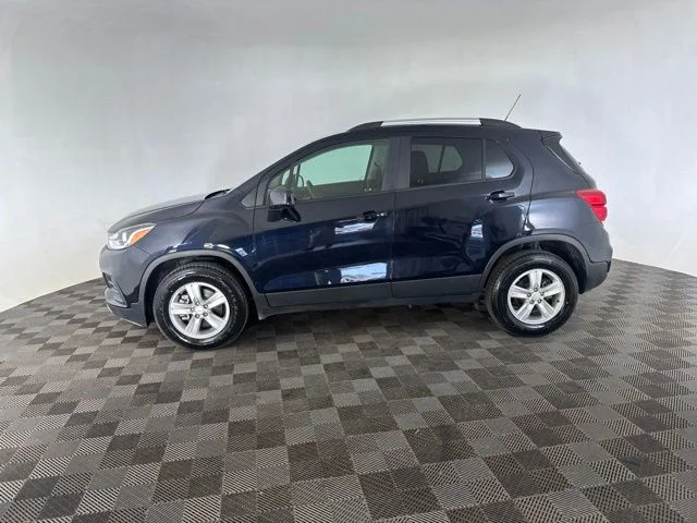 Used 2022 Blue Chevrolet LT image 8