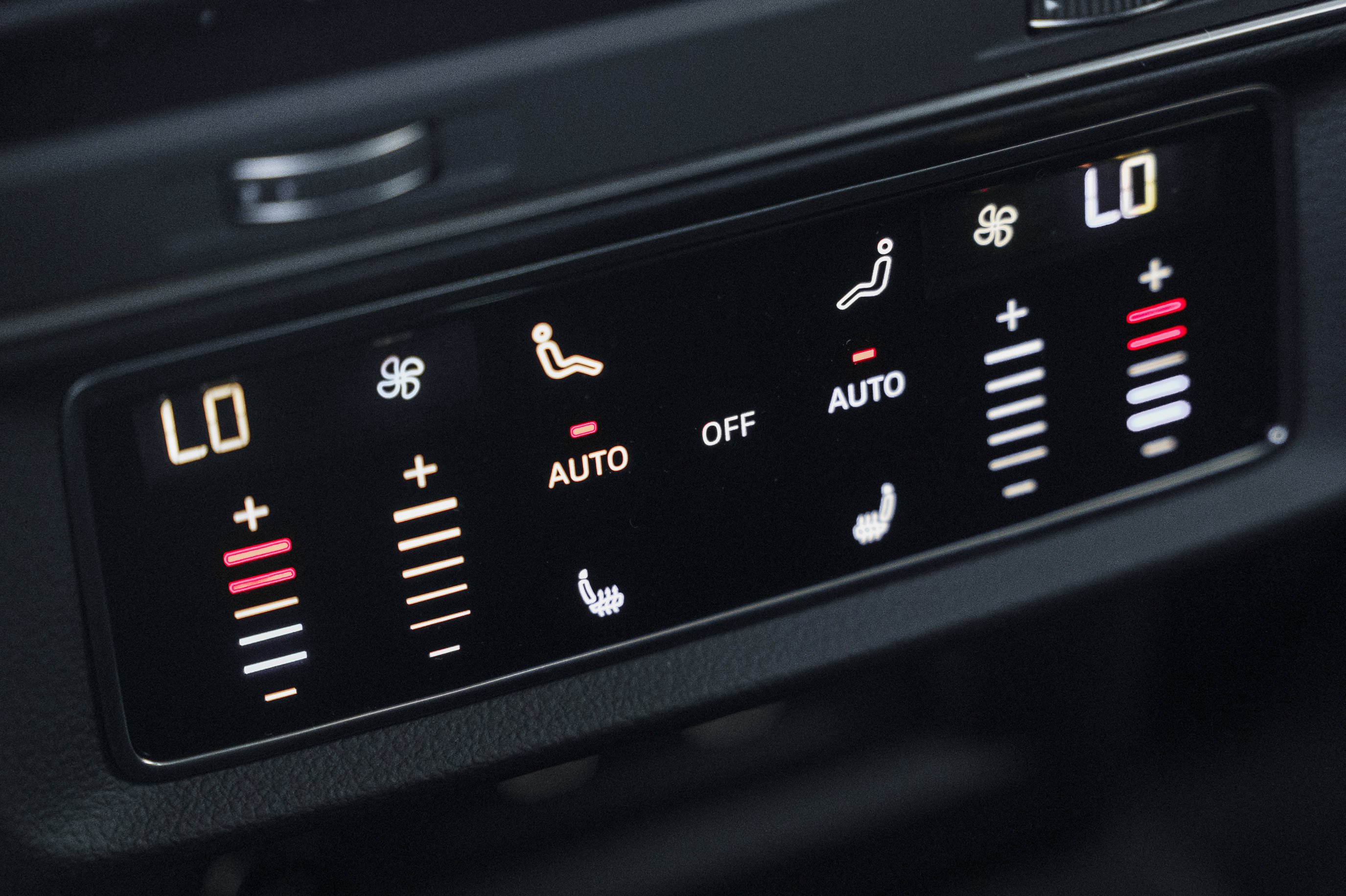 New 2026 MYTHOS BLACK Audi  image 25
