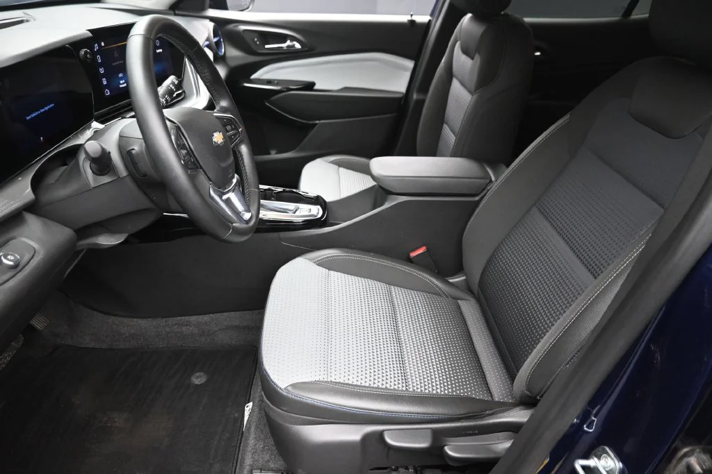 Used 2024 Blue Chevrolet LT image 16