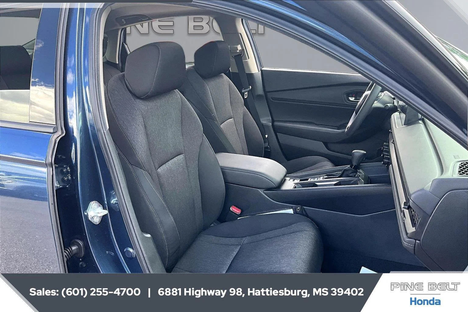 Used 2026 Canyon River Blue Metallic Honda SE image 6