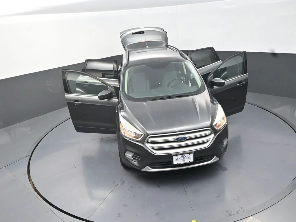 Used 2018 Gray Ford SE image 32