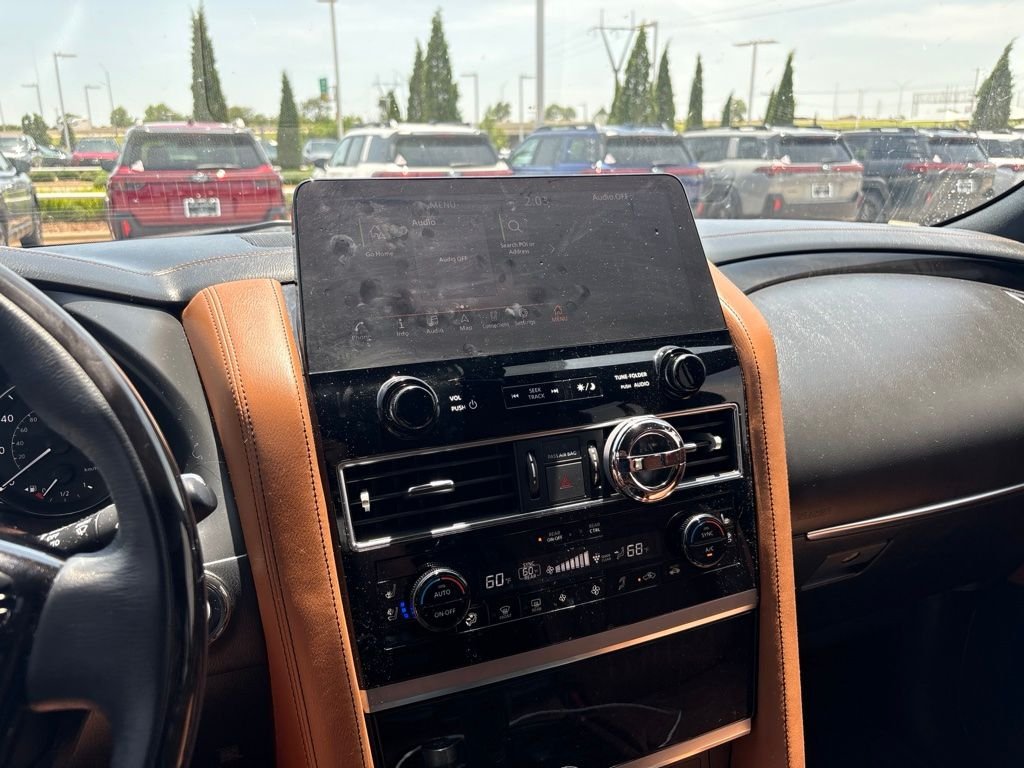 Used 2023 Gray INFINITI Sensory image 3