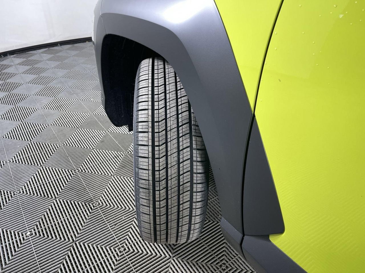 New 2026 Neoteric Yellow Hyundai Limited AWD image 10