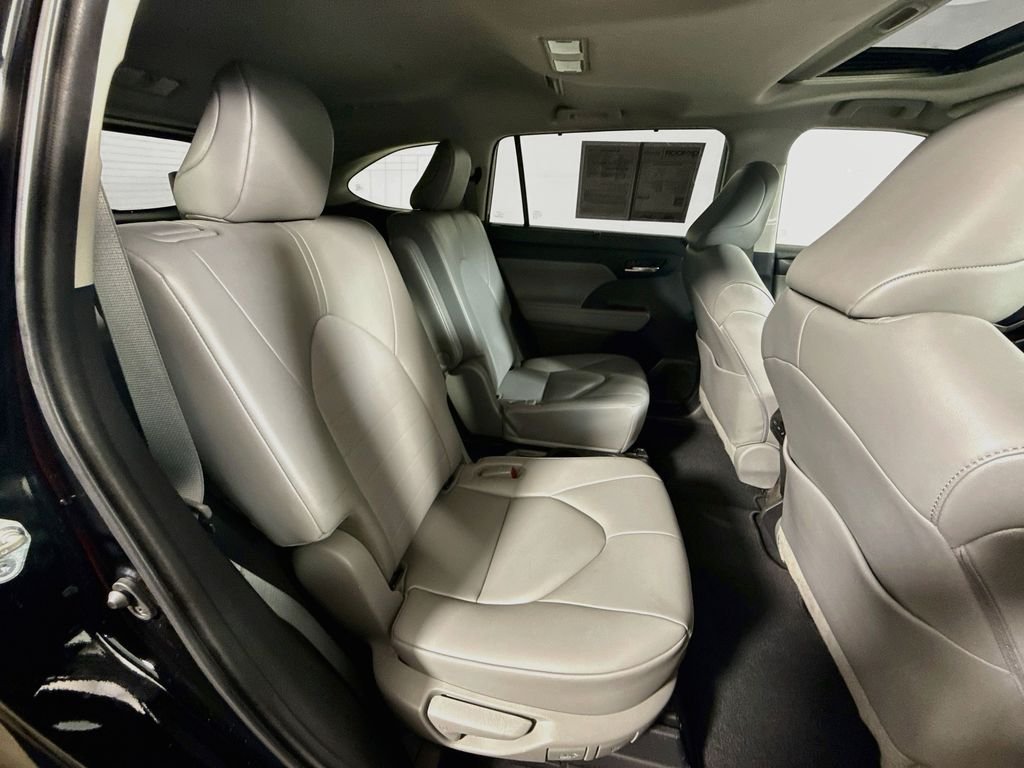 Used 2023 Midnight Black Metallic Toyota XLE image 29