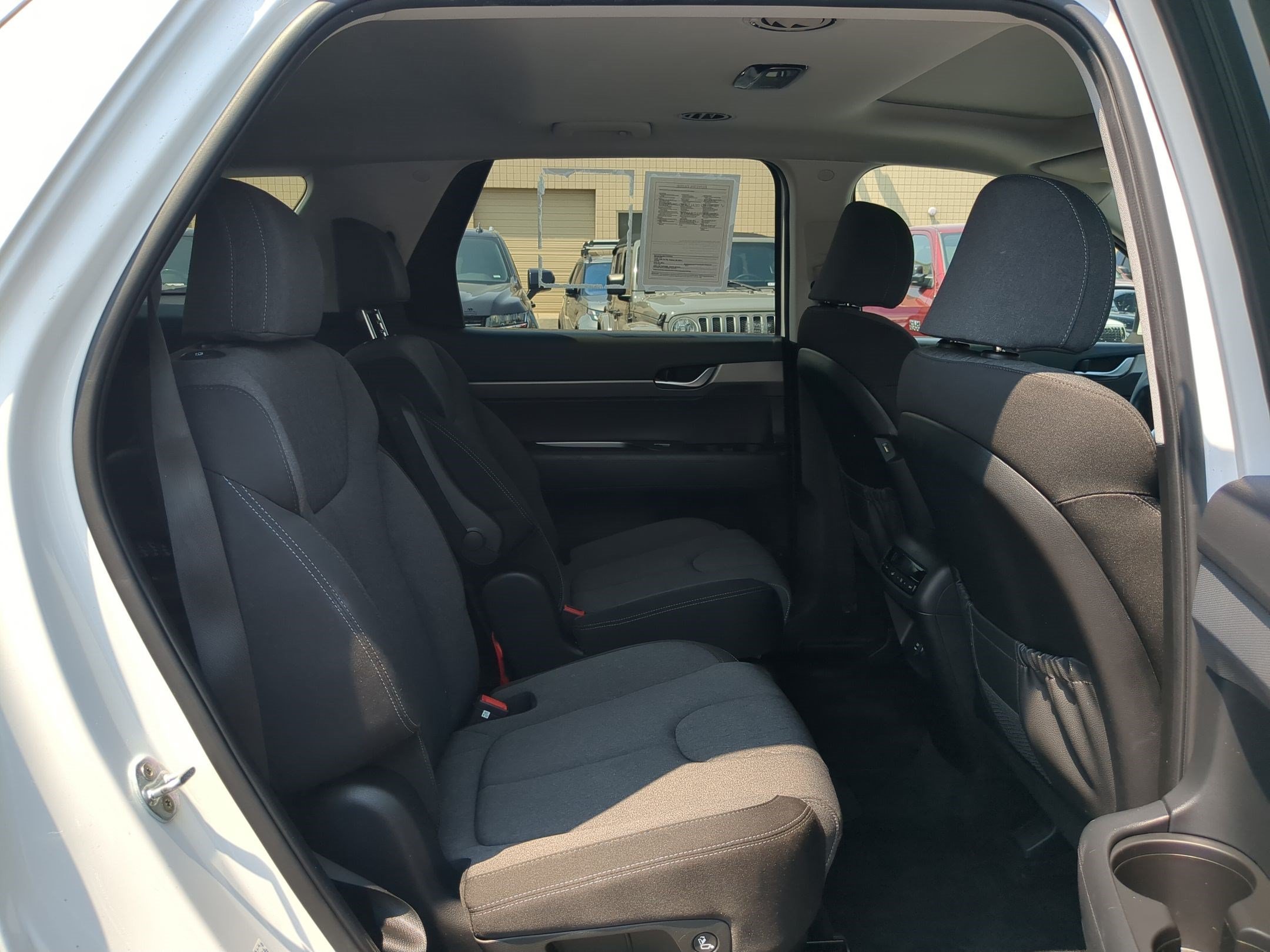 Certified Used 2022 Hyper White Hyundai SEL image 30