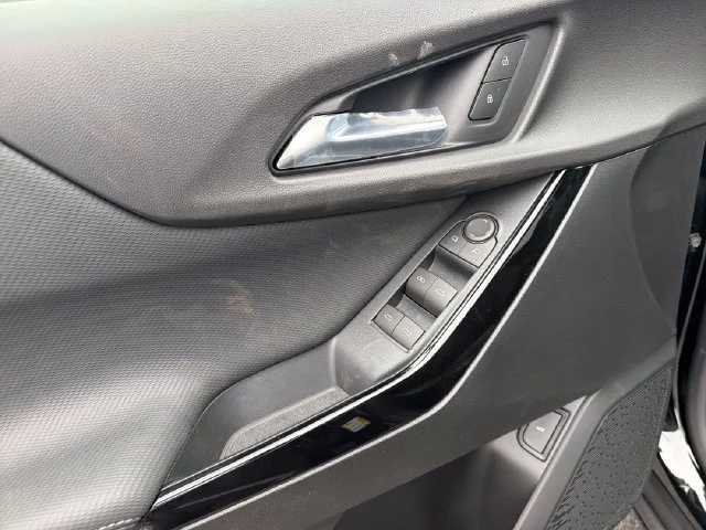 New 2027 Mosaic Black Metallic Chevrolet LT image 18