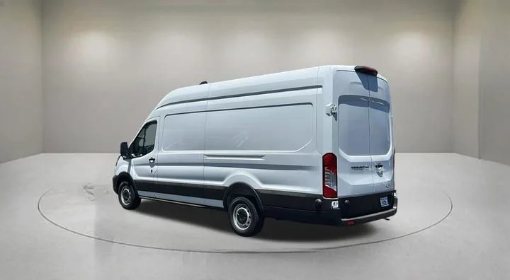New 2026 Oxford White Ford Cargo Van image 4