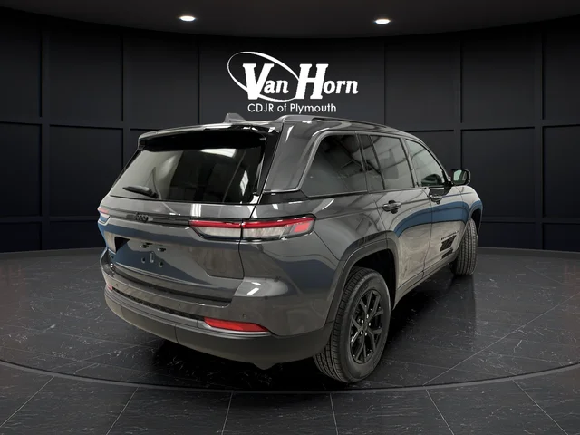 New 2026 Baltic Gray Metallic Clear-Coat Exterior Paint Jeep Altitude image 3