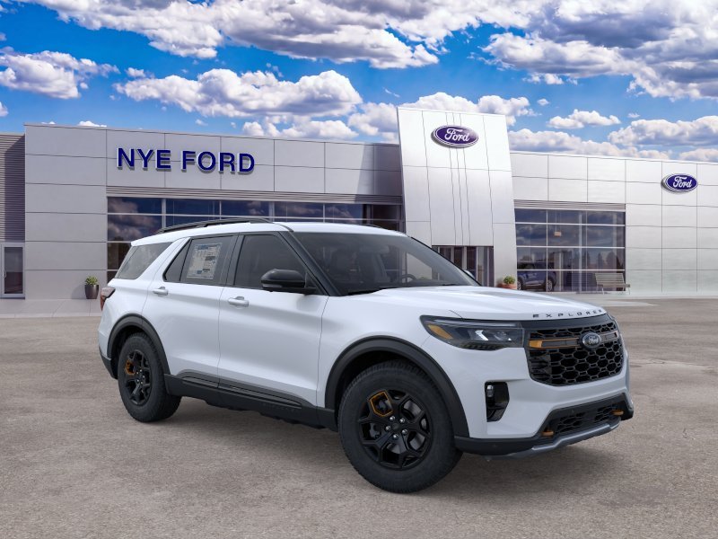 New 2026 Space White Metallic Ford Tremor® image 25