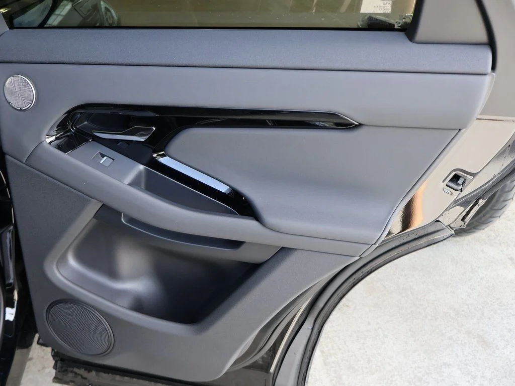 Certified Used 2026 Santorini Black Metallic Land Rover Dynamic image 29