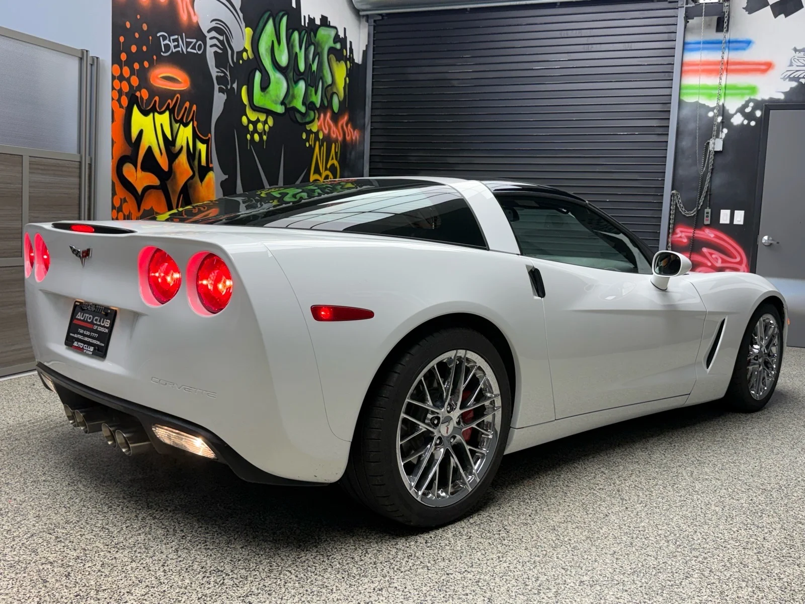 Used 2012 Arctic White (10u) Chevrolet Base image 6