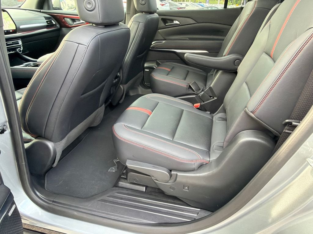 2025 Chevrolet Traverse RS - Photo 21