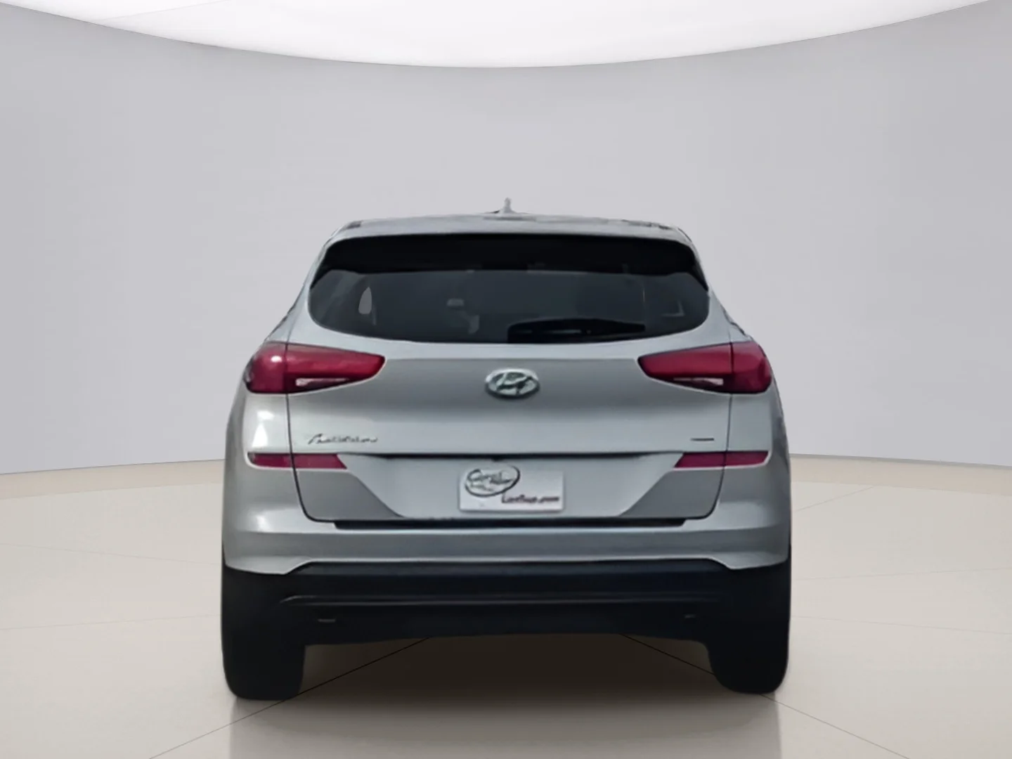 Used 2020 Silver Hyundai SE image 4