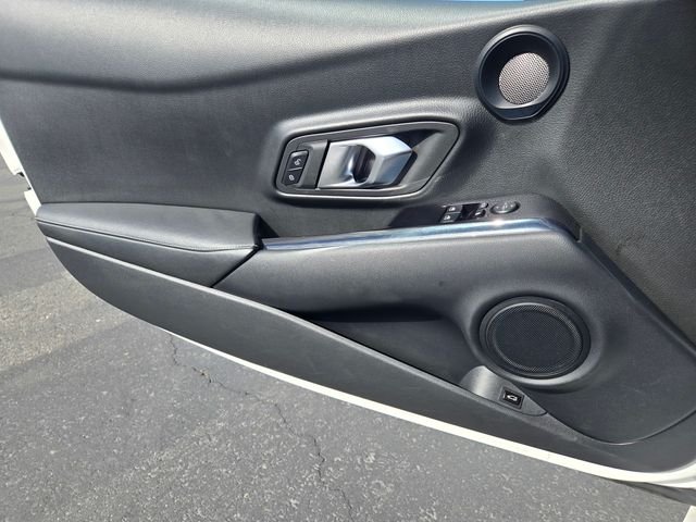Used 2020  Toyota 3.0 image 17