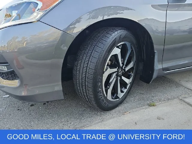 Used 2017 Gray Honda EX-L image 28