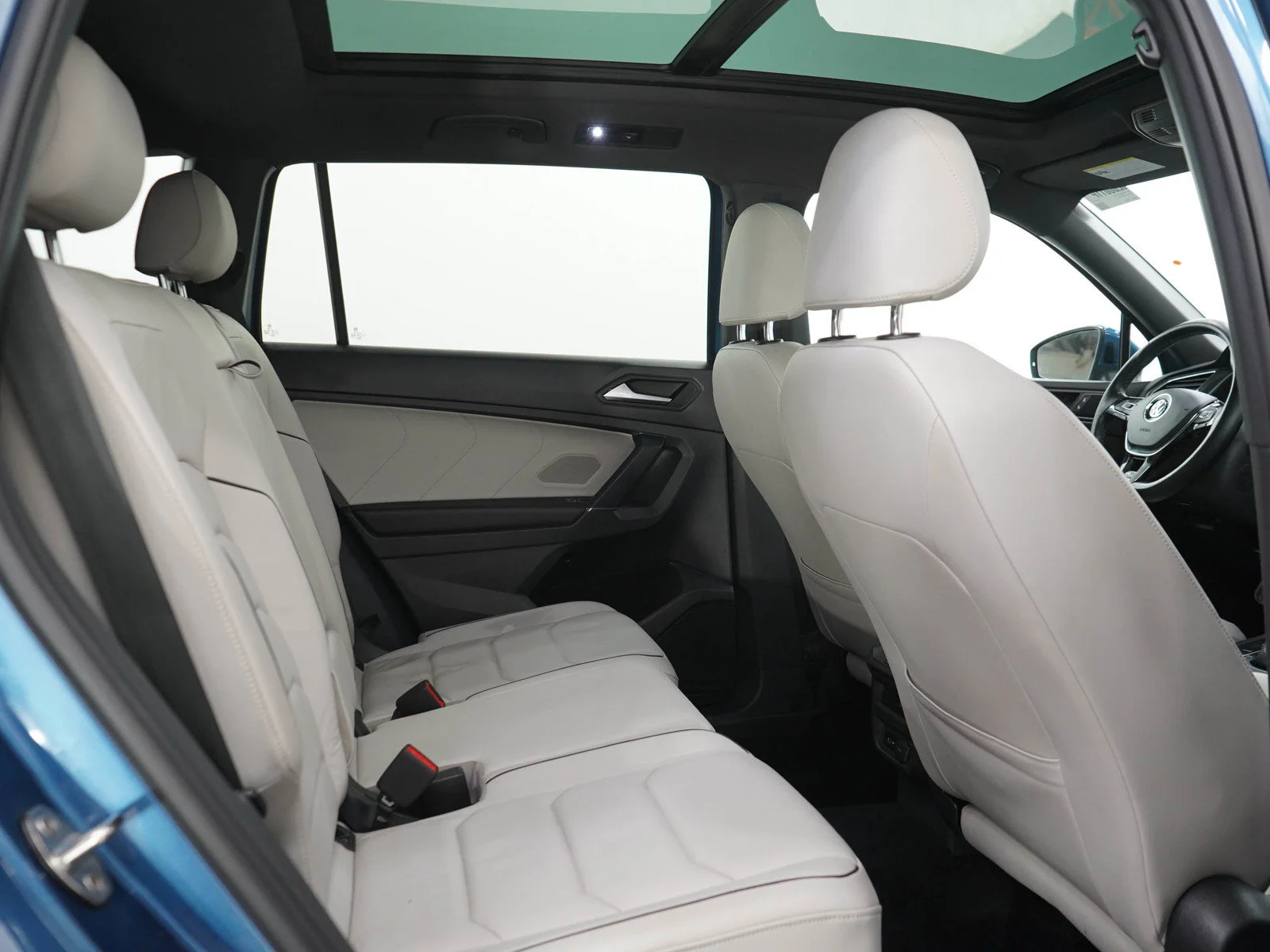 Used 2020 Blue Metallic Volkswagen 2.0T SEL Premium R-Line image 13