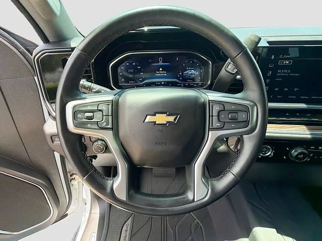 Used 2023 White Chevrolet LT image 11