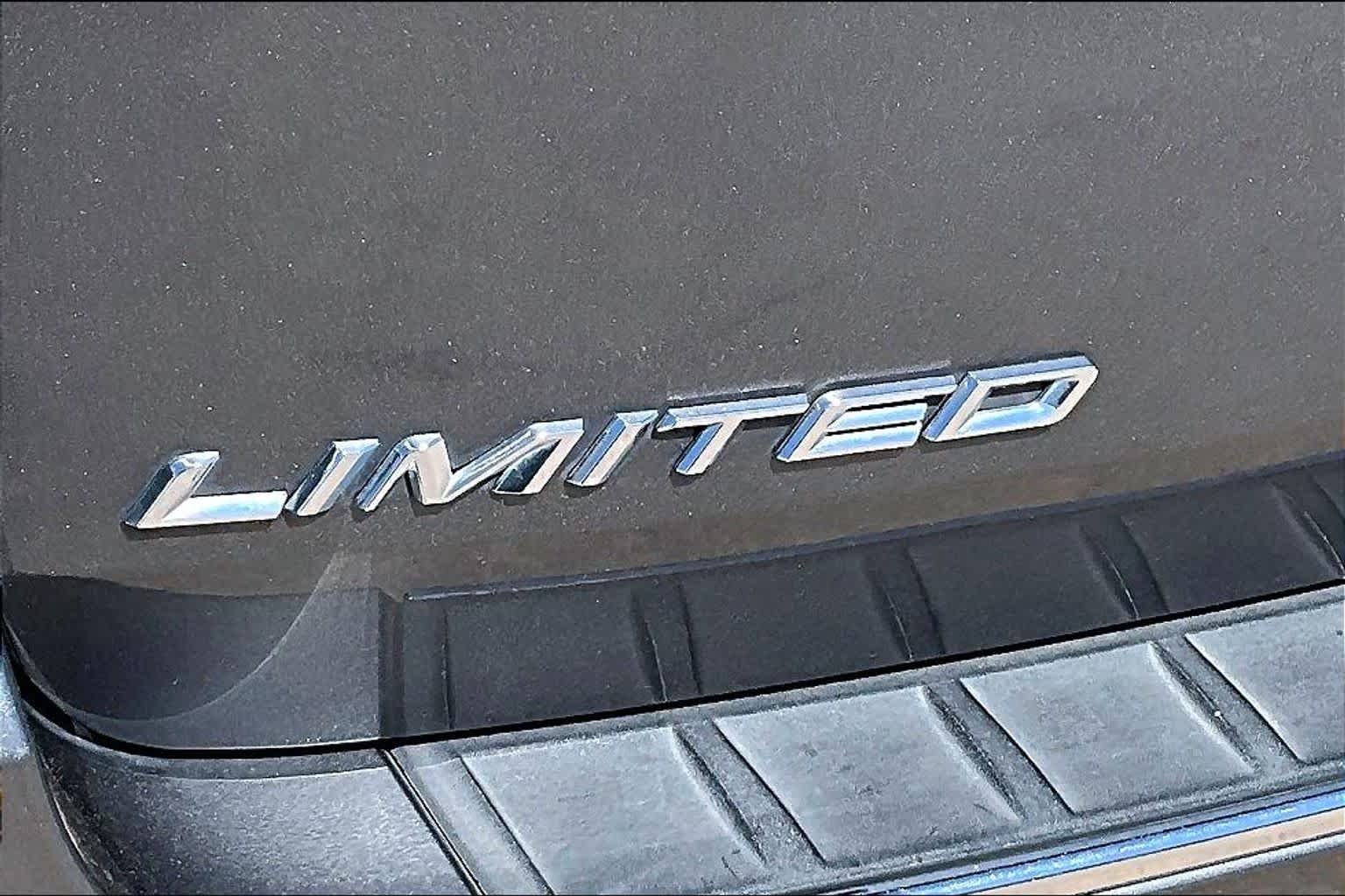 Used 2021 Carbonized Gray Ford Limited image 25