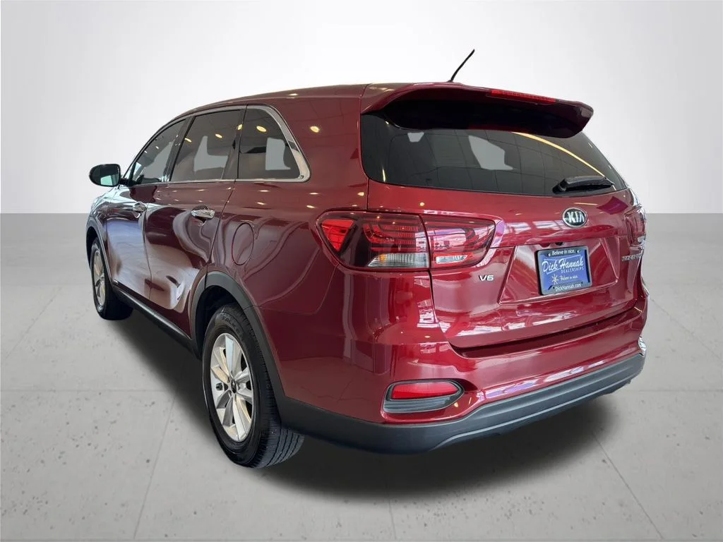 Used 2019 Red Kia LX image 10
