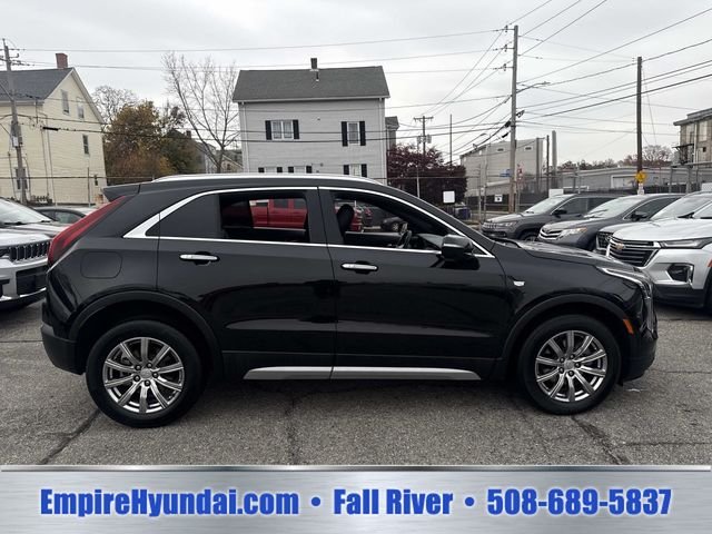 2023 Cadillac XT4 Premium Luxury - Photo 3