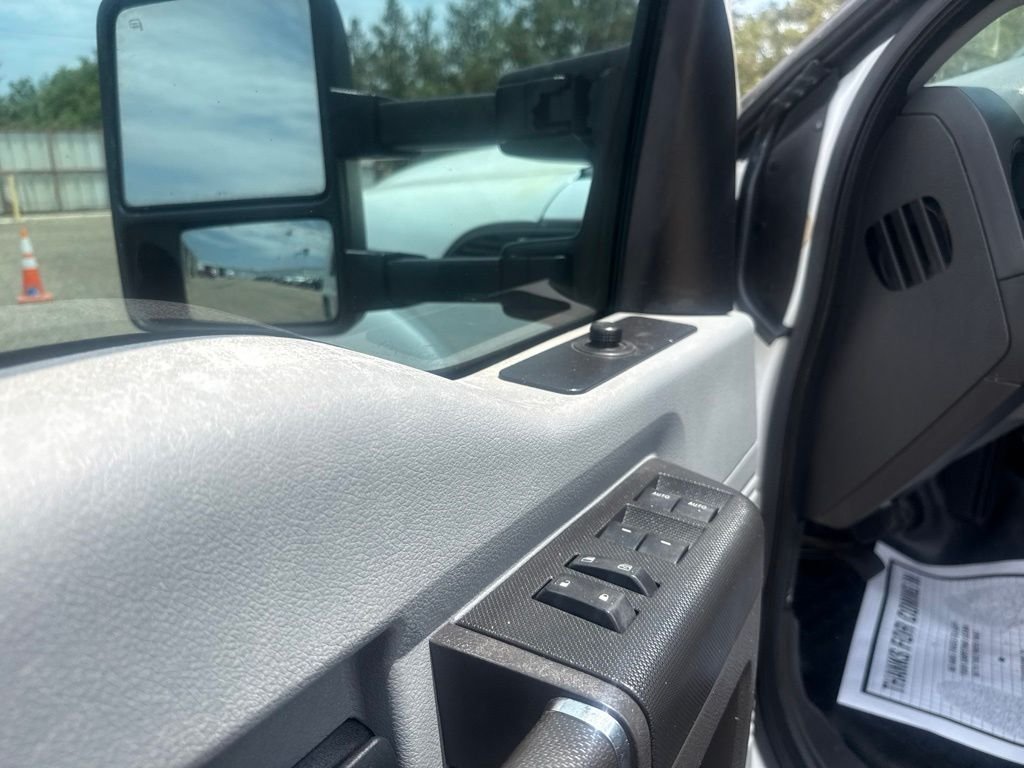 Used 2015 Oxford White Ford XL image 12
