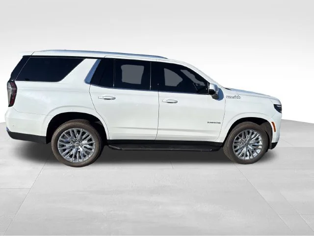 Used 2026 Polar White Tricoat Chevrolet High Country image 7