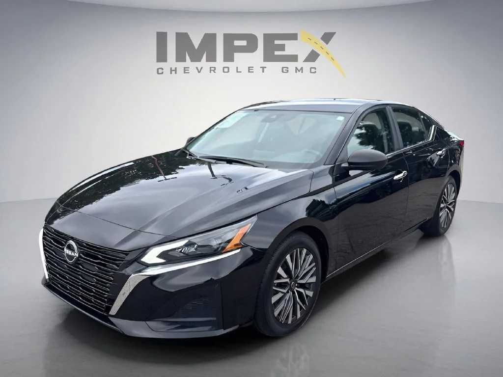 Used 2025 Black Nissan SV image 1