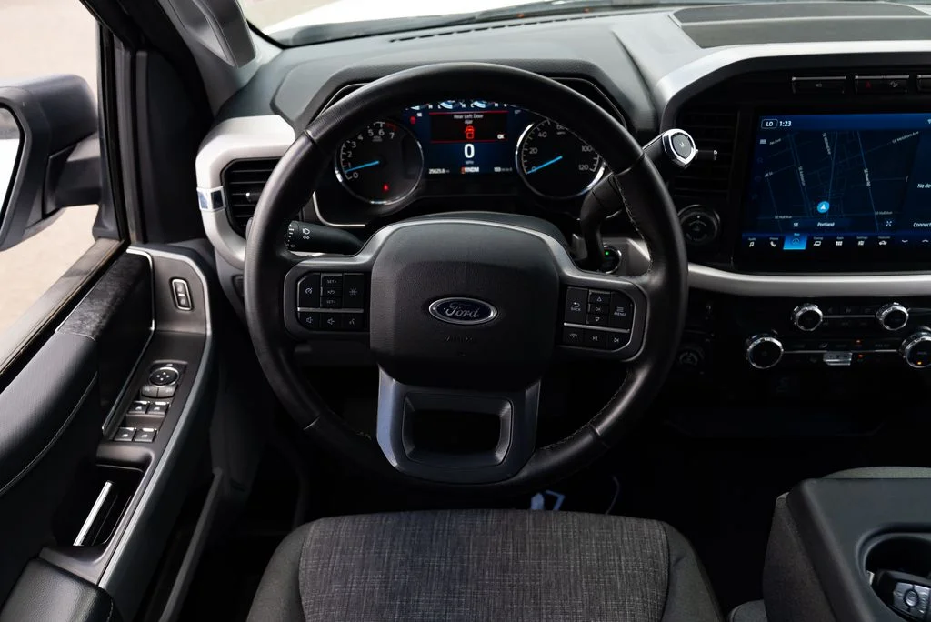 Used 2023 White Ford XLT image 11